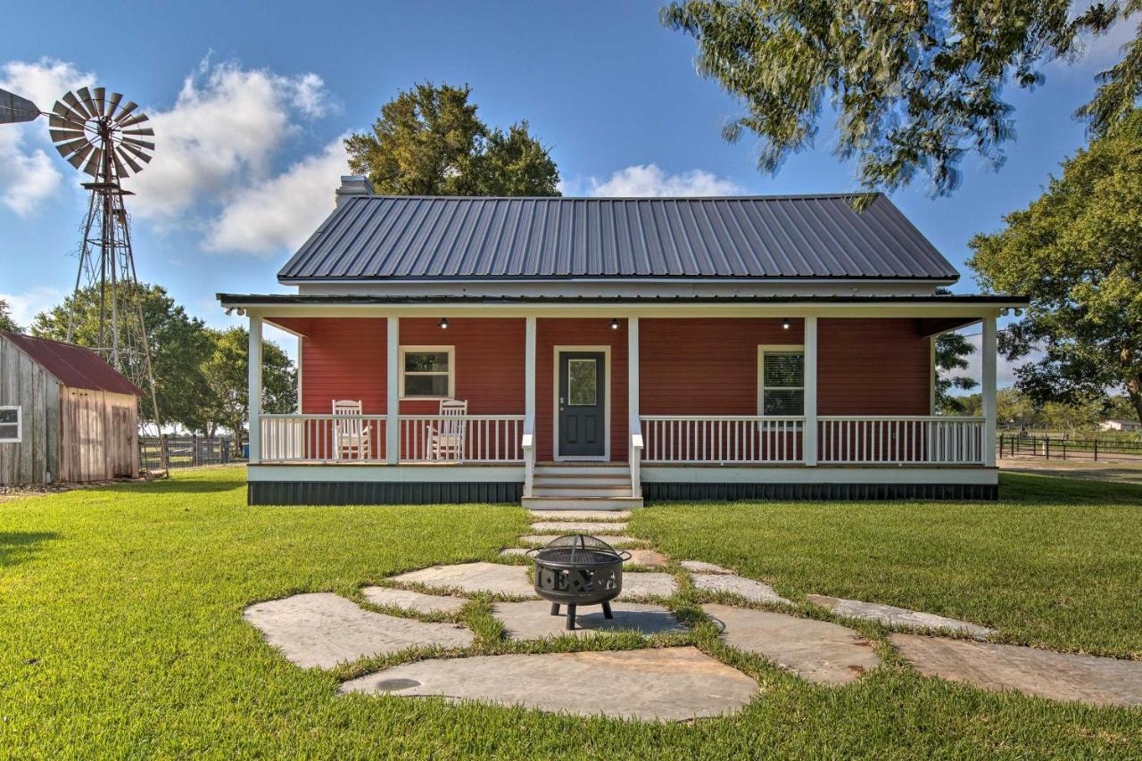 Peaceful Schulenburg Farmhouse With Fire Pit And Grill Kültér fotó